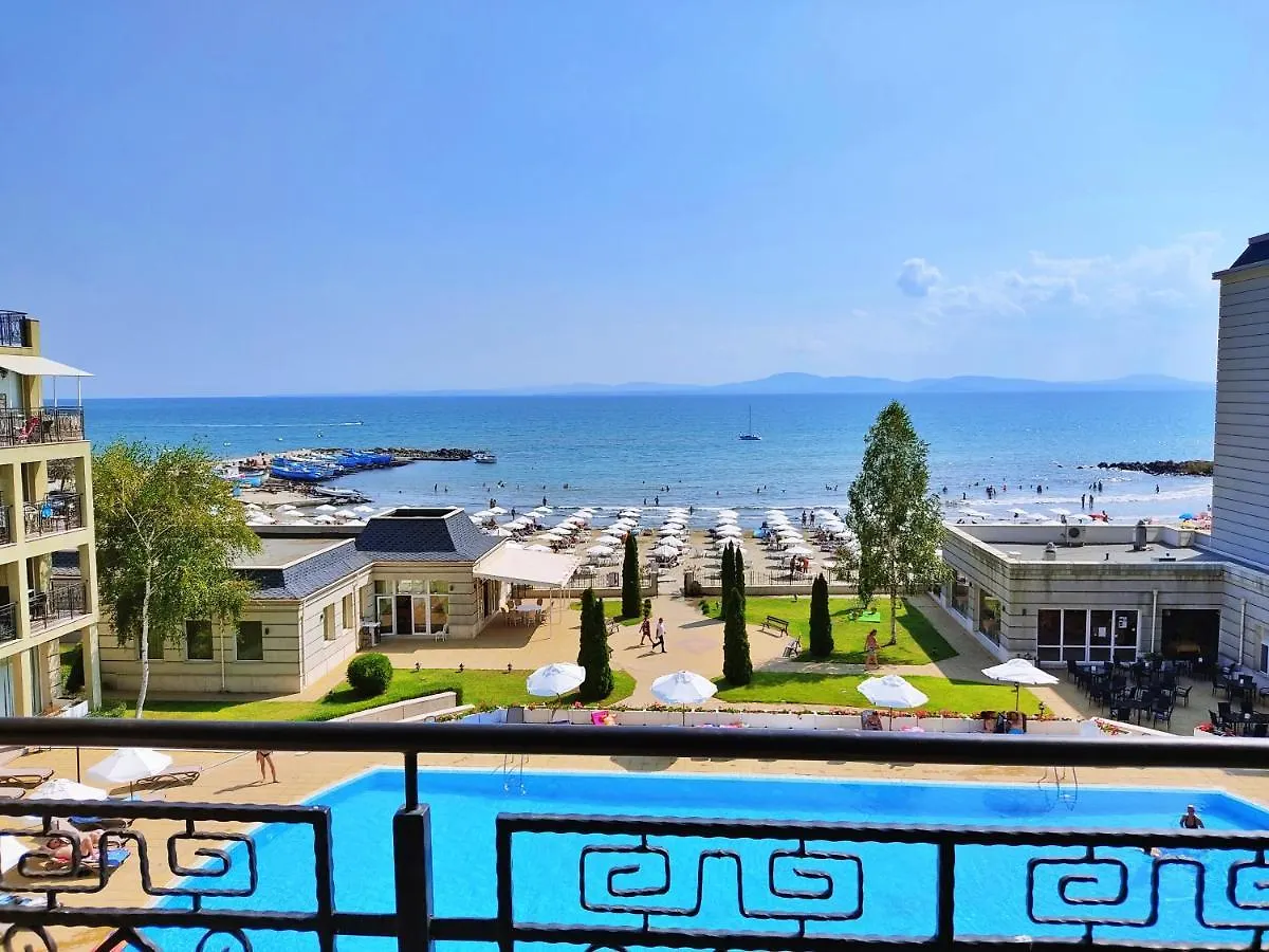 מלון Festa Pomorie Resort