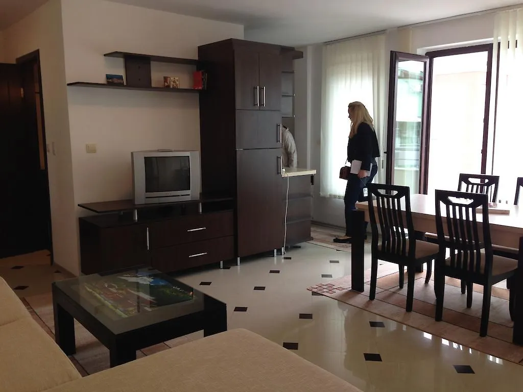 Festa Pomorie Resort 4*,
